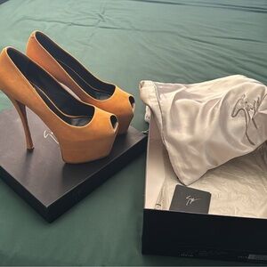 Giuseppe Zanotti Liza 90 size 6